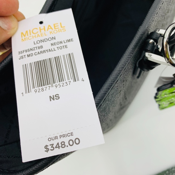 LAST DAY SALE Michael Kors London Tote & Keychain - Picture 7 of 8